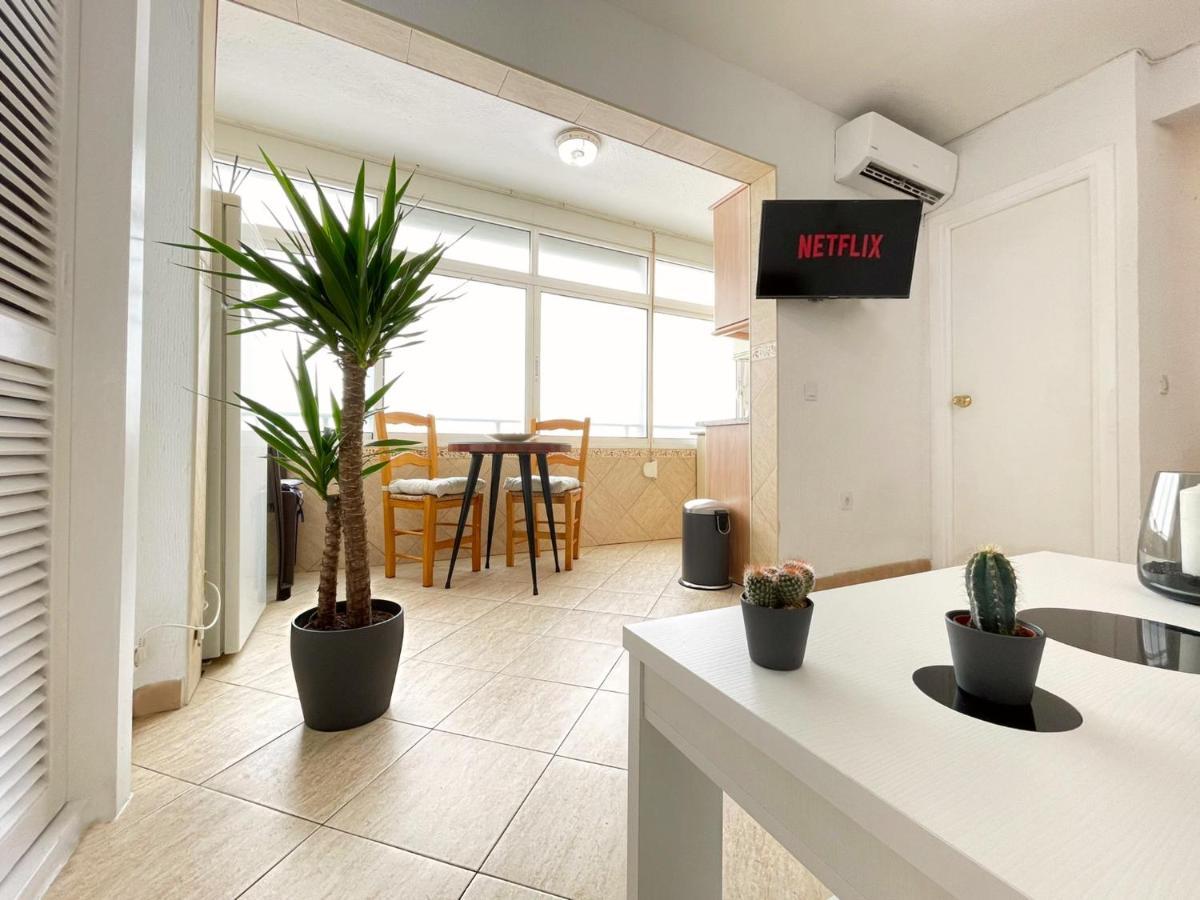 Urban&Vacay! Suite - Torremolinos City Centre Екстер'єр фото