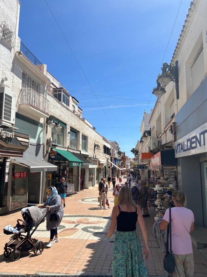 Urban&Vacay! Suite - Torremolinos City Centre Екстер'єр фото